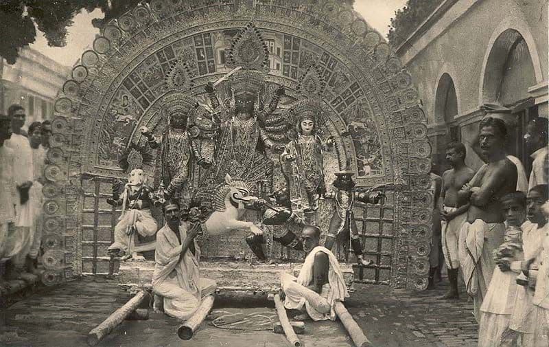 Durga Puja, photograph, late 19th / early 20th century