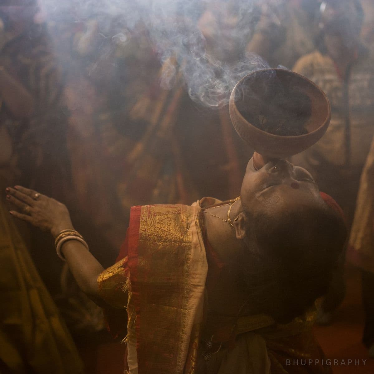 Dhunuchi Naach